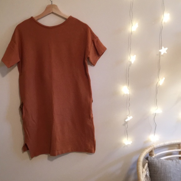 Waffle knit shift dress with pockets - Picture 2 of 5